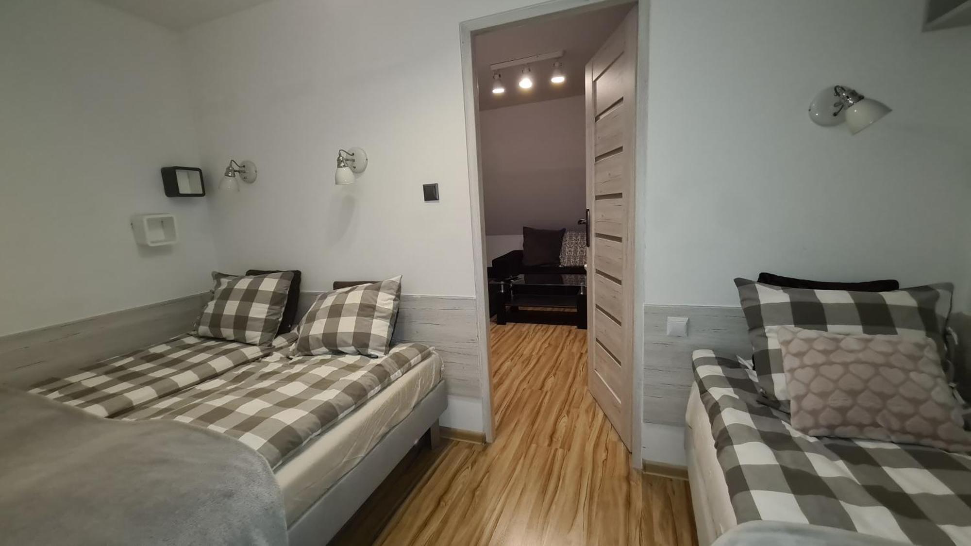 Apartamenty Bajka Bialka Tatrzanska Z Kuchnia Tel 60806 - 4835 Bilik gambar